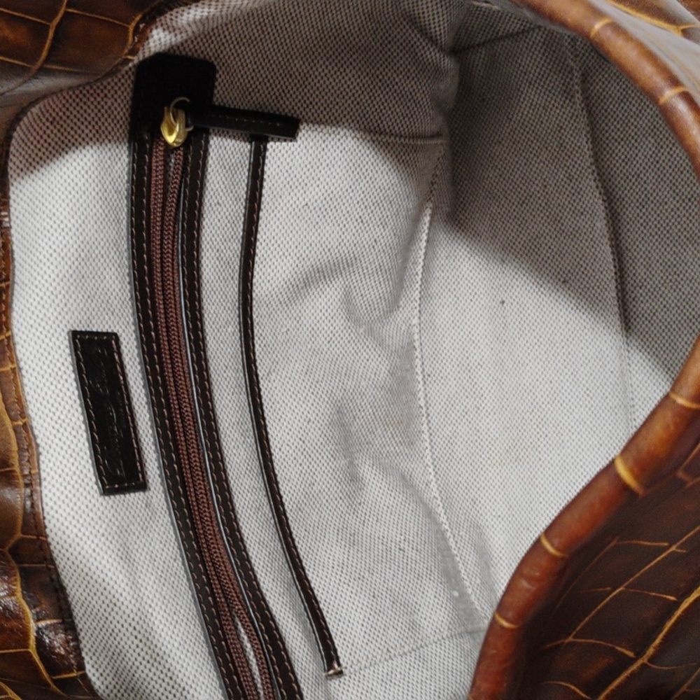 Authentic Dooney & Bourke Croco Embossed Large Tote & Matching Wallet - Picture 12 of 16